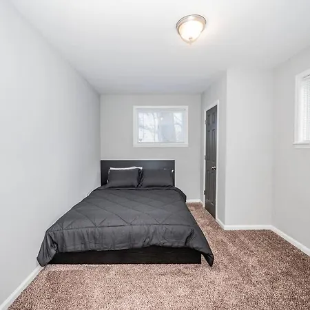 Newly Renovated 3 Bed/1 Bath For Visits To Dc/Umd! Apartment Hyattsville Exterior photo