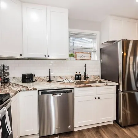 Newly Renovated 3 Bed/1 Bath For Visits To Dc/Umd! Apartment Hyattsville Exterior photo