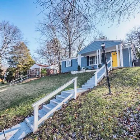 Newly Renovated 3 Bed/1 Bath For Visits To Dc/Umd! Apartment Hyattsville Exterior photo